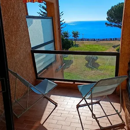 Vue Et Acces Direct Sur Et Piscine