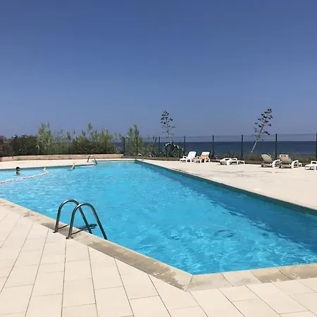 아파트 Vue Et Acces Direct Sur Et Piscine