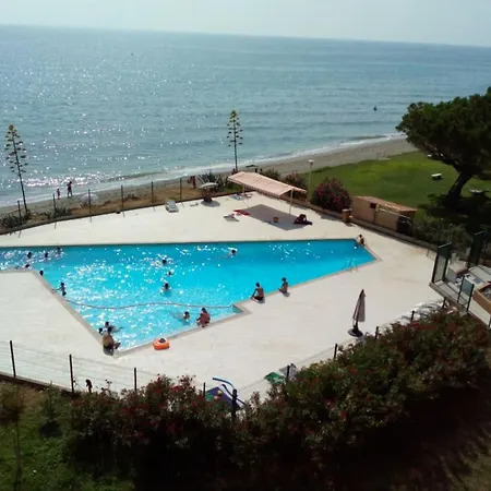 Vue Et Acces Direct Sur Et Piscine 아파트